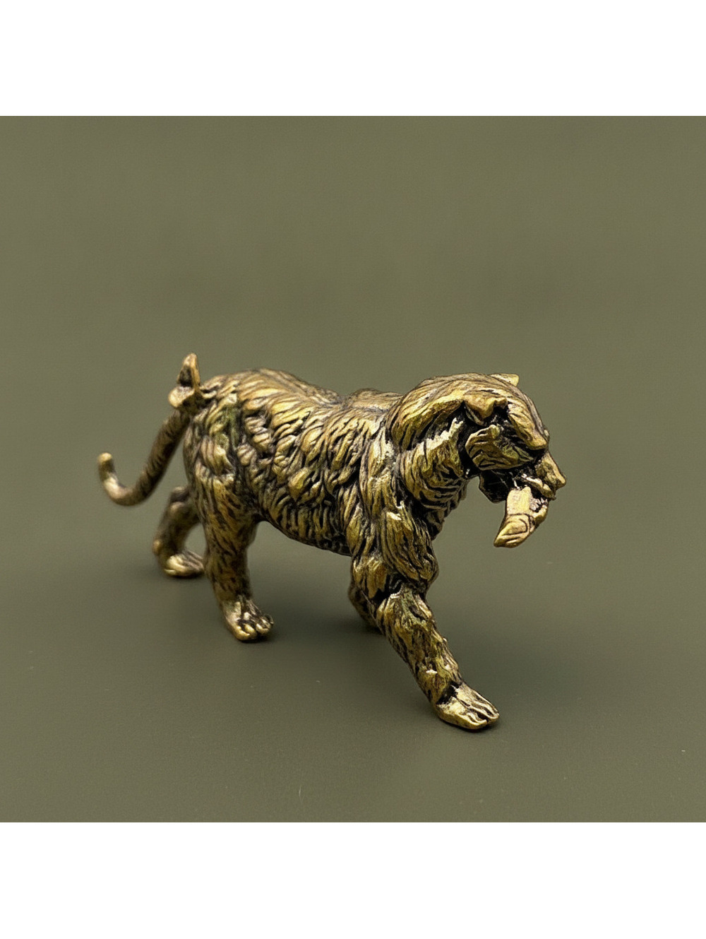 Brass Polar Bear Crafts Desktop Ornaments Decoration 🦩